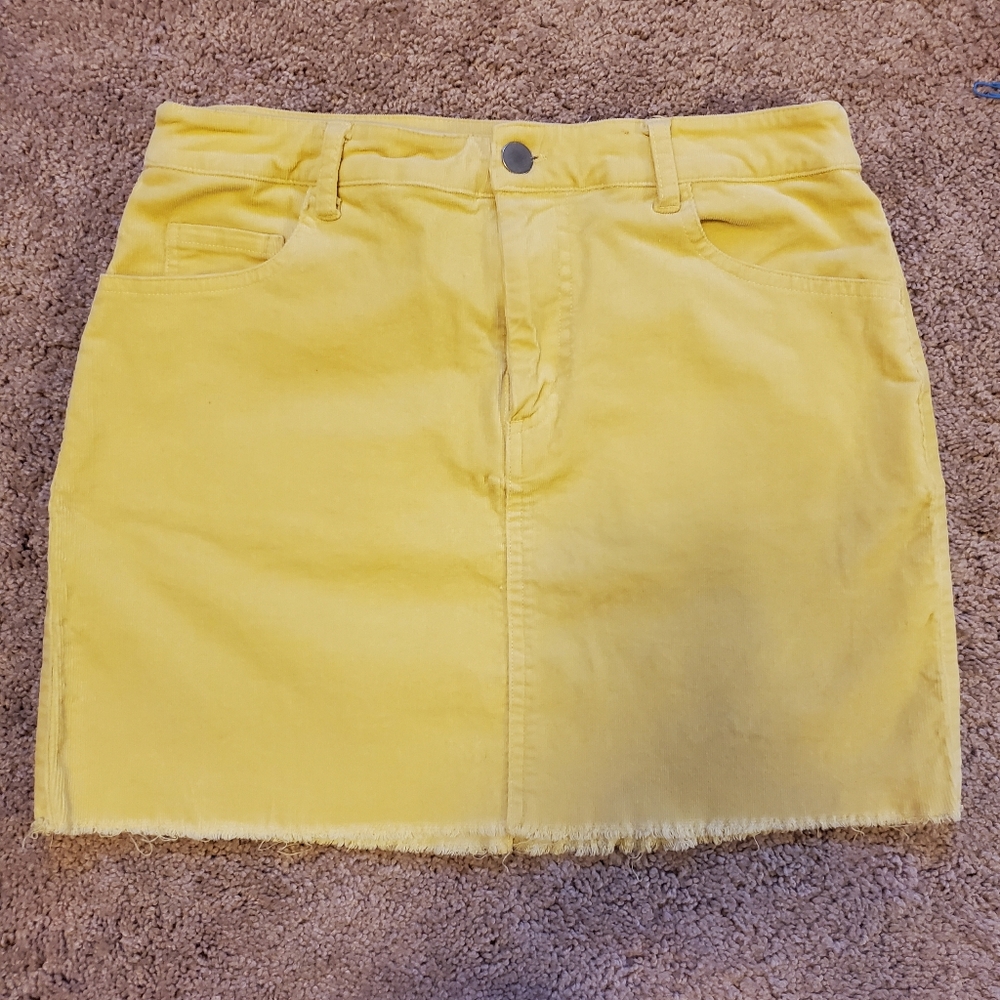 Yellow mini skirt